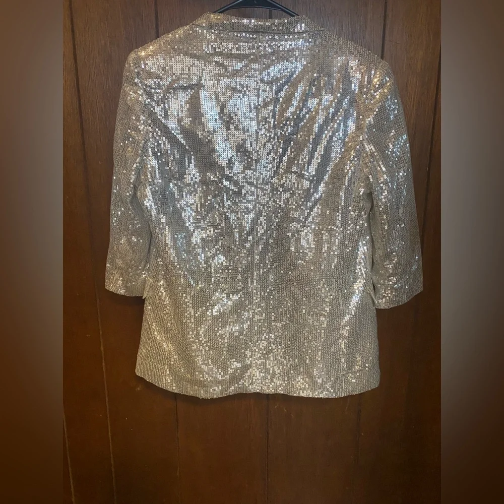Forever 21 Sparkling Silver Sequin Jacket - Picture 2 of 4
